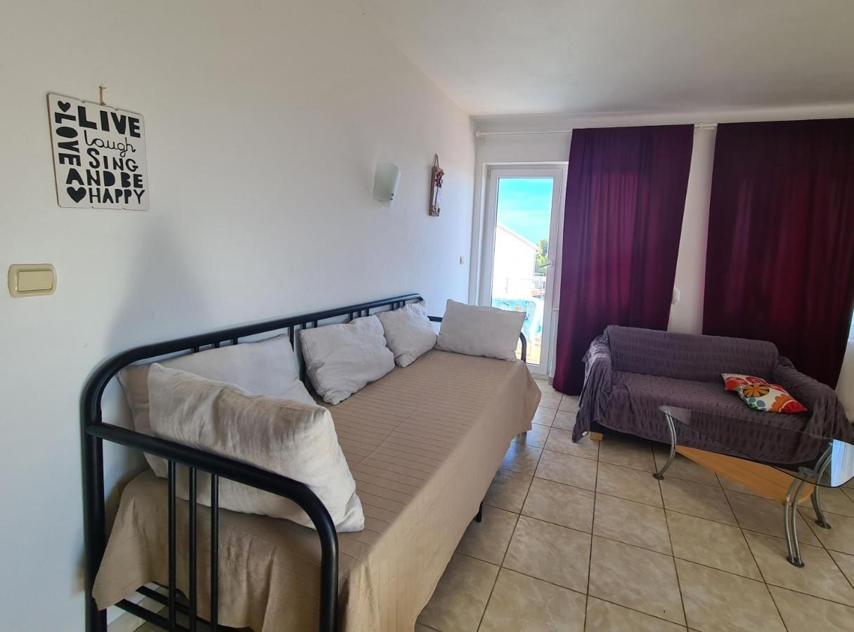 Apartments Niko Трогир Екстериор снимка