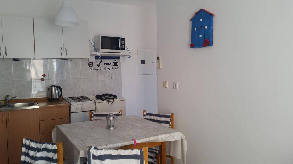 Apartments Niko Трогир Екстериор снимка