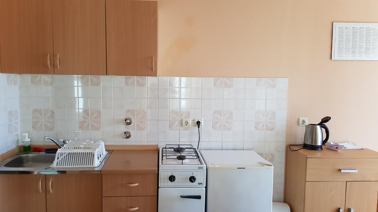 Apartments Niko Трогир Екстериор снимка